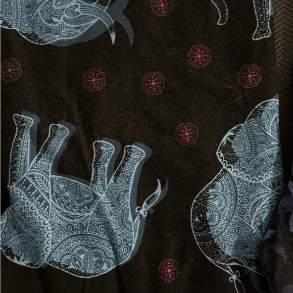 Elephant and Turtle Patterned Leggings - Picture 3 of 4